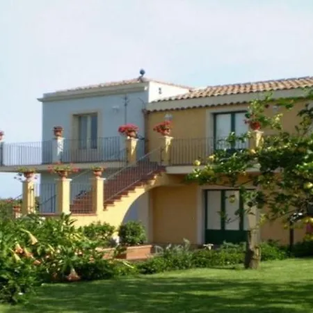Resort Torre Archirafi